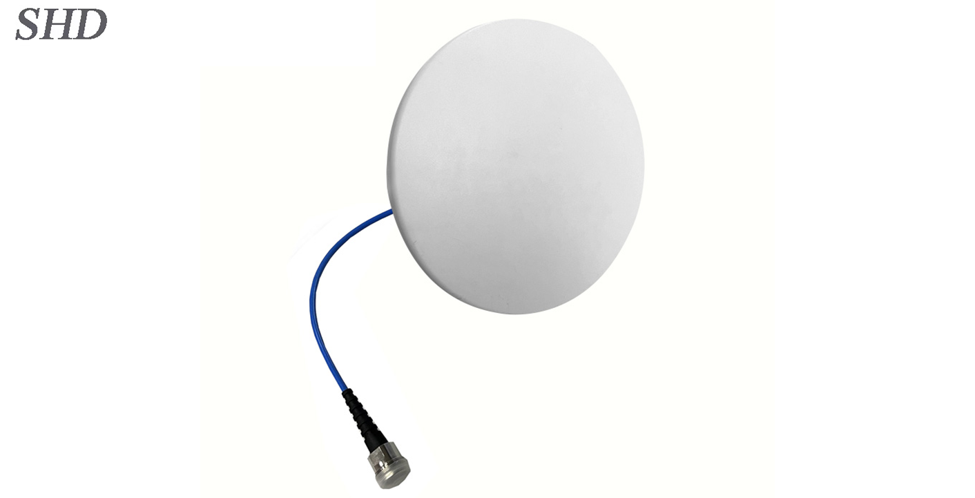 轻薄板型全向天线